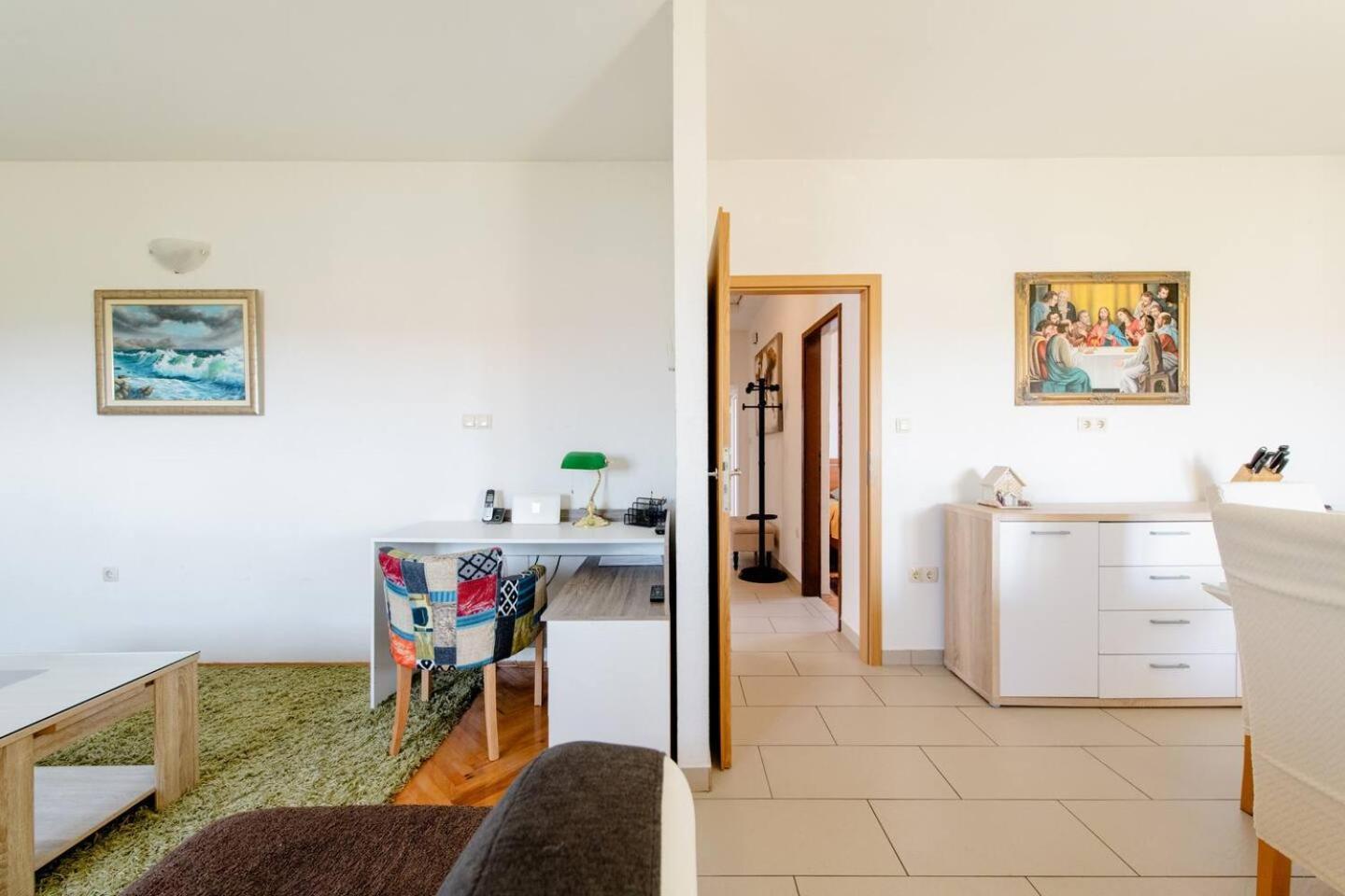 Apartmán Apartman Jam Solin Pokoj fotografie